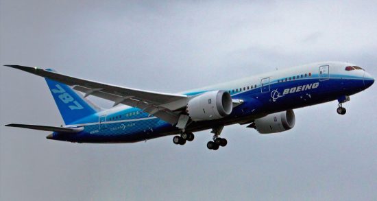 Boeing: Η FAA ενέκρινε την παράδοση του πρώτου αεροσκάφους 787 Dreamliner από το 2021