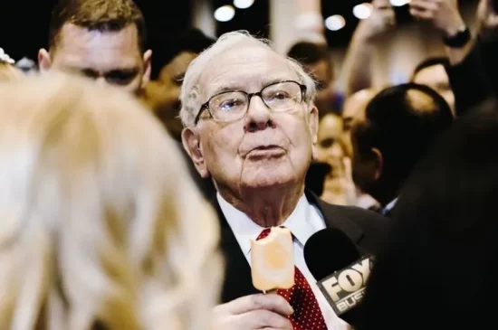 Warren Buffett: Αυτές είναι οι 16 μετοχές που έχει επενδύσει φέτος ο «Σοφός της Όμαχα»