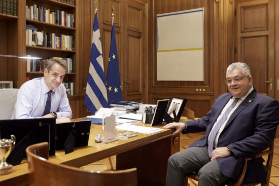 Μητσοτάκης: Συναντήθηκε με τον πρύτανη του ΑΠΘ – Στο τραπέζι η εκπαιδευτική αναβάθμιση