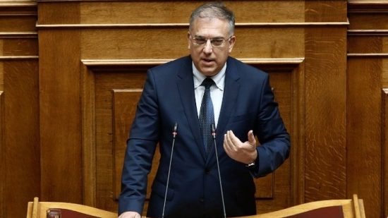 Θεοδωρικάκος: Κονδύλι 8 εκατ. ευρώ για τους πυροσβέστες