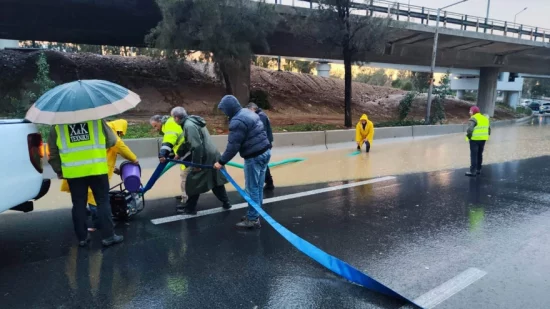 Κακοκαιρία: Σοβαρά προβλήματα σε Αττική και υπόλοιπη χώρα – Πού διακόπηκε η κυκλοφορία