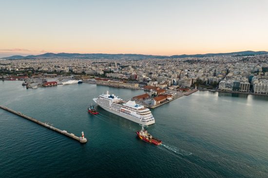 Πτώση Ι.Χ.Ε. οχήματος στη θάλασσα και ανάσυρση σορού επιβαίνοντα στη Θεσσαλονίκη