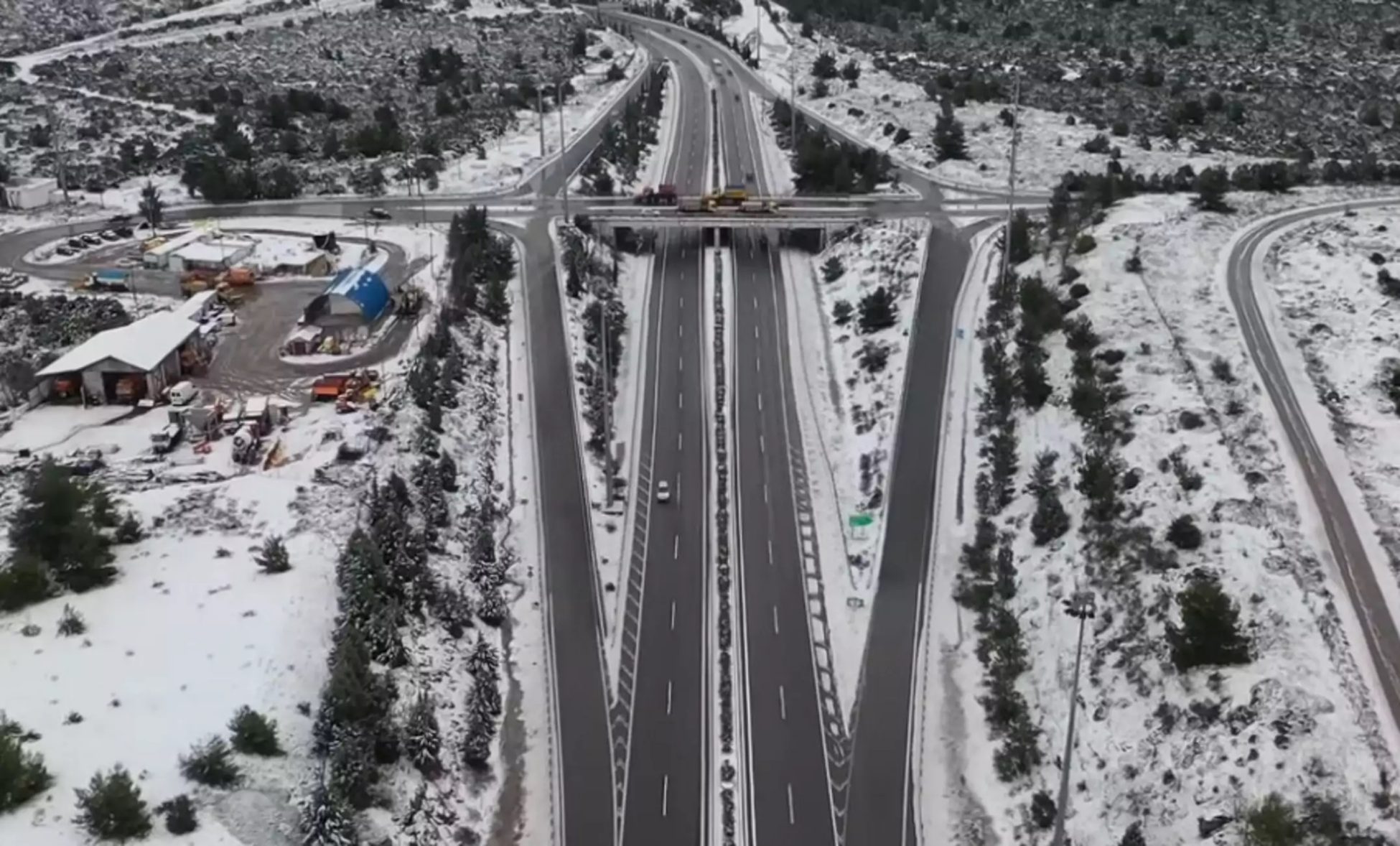 Κακοκαιρία Μπάρμπαρα: Σε ποια σημεία είναι κλειστή η Εθνική Οδός Αθηνών-Λαμίας