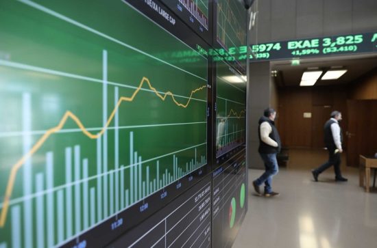 Χρηματιστήριο: Profit taking, ευκαιρίες εισόδου για τους εκτός αγοράς και τα πακέτα στη Jumbo