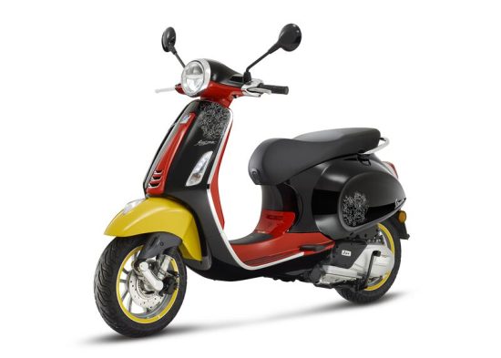 Piaggio: Φόρος τιμής στον Μίκυ Μάους με την ειδική έκδοση της Vespa Primavera