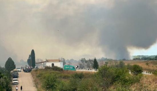 Πυρκαγιά στην Οινόη Ορεστιάδας – Εκκενώνονται σπίτια