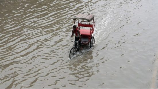 Ινδία: Τουλάχιστον 18 νεκροί από τις πλημμύρες