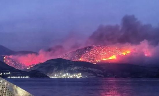 Κόλαση στο παραλιακό μέτωπο της Βοιωτίας – Οι κάτοικοι εγκαταλείπουν τα χωριά τους