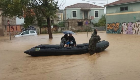 Βγαίνει ο στρατός για τις πλημμύρες σε Καρδίτσα, Τρίκαλα και Βόλο