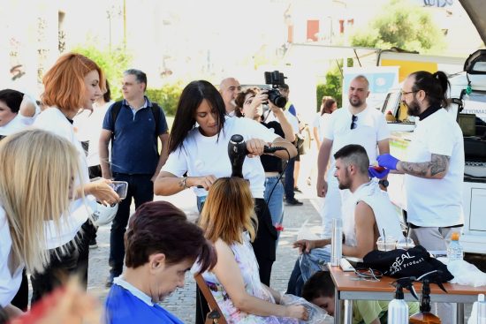 Το Κοινωνικό Κομμωτήριο του Κέντρου Υποδοχής & Αλληλεγγύης Δήμου Αθηναίων έκλεισε 2 χρόνια φροντίδας και προσφοράς