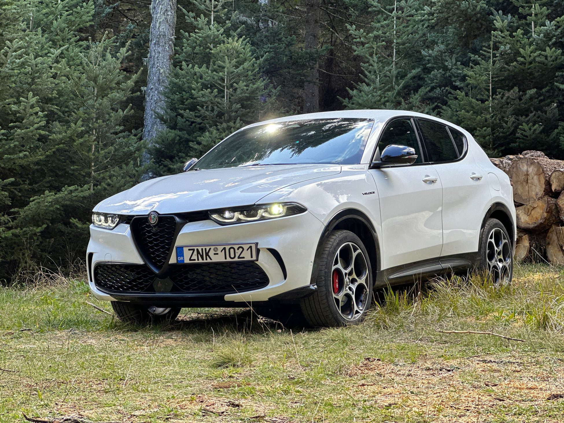 Οδηγούμε την επαναφορτιζόμενη Alfa Romeo!