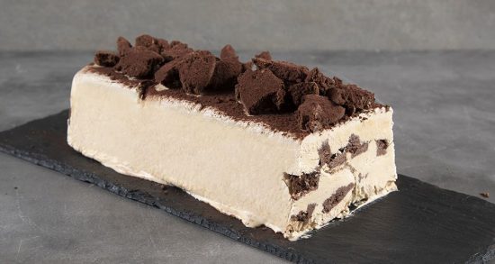 Semifreddo τιραμισού από τον Άκη Πετρετζίκη