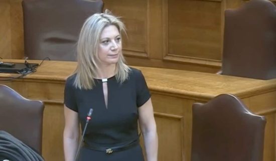 Καρυστιανού: Παρέμβαση στη Βουλή κατά τη συζήτηση του νομοσχεδίου για τους σιδηροδρόμους