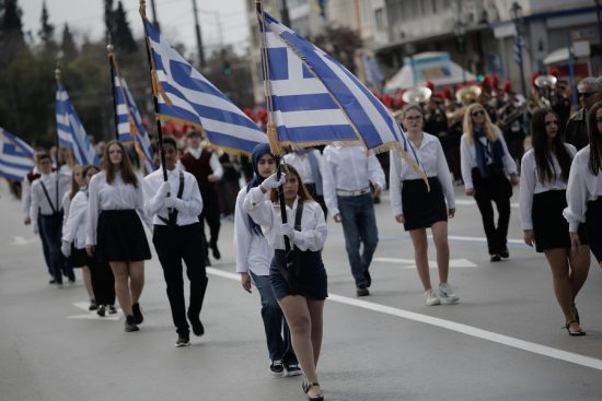 Με παρελάσεις, εκδηλώσεις και δρώμενα οι δήμοι της Αττικής τιμούν την Εθνική Επέτειο