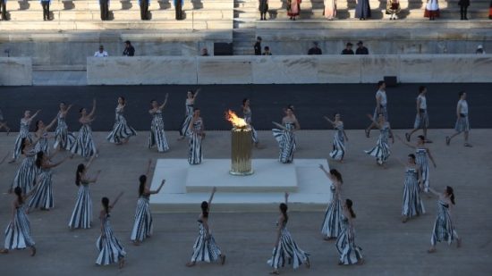 Ολυμπιακή Φλόγα: Ολοκληρώθηκε η τελετή παράδοσης στο Καλλιμάρμαρο (βίντεο)