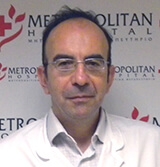 o κ. Νικόλαος Α. Δαρλής MD, PhD, Διευθυντής Ορθοπαιδικής Χειρουργικής Άνω Άκρου και Επανορθωτικής Μικροχειρουργικής στο Metropolitan Hospital