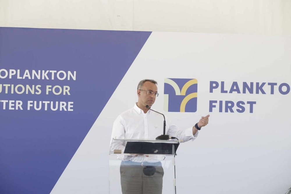 Στα εγκαίνια της πρώτης μονάδας καλλιέργειας φυτοπλαγκτόν στην Ελλάδα, της εταιρείας Plankton First, στη Σκάρφεια, ο Υπουργός Υποδομών και Μεταφορών Χρήστος Σταϊκούρας