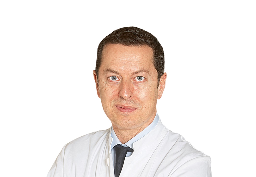 Νικόλαος Παρασκευάς, Αγγειοχειρουργός και Διευθυντής Β’ Αγγειοχειρουργικής Κλινικής ΥΓΕΙΑ