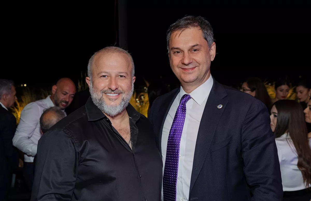 Ο Θεόδωρος Νικολόπουλος και ο υφυπουργός Οικονομικών, Χάρης Θεοχάρης Φωτογραφία: Studio Panoulis Photo Agency