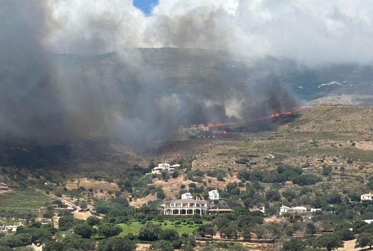 Φωτιά στην Άνδρο