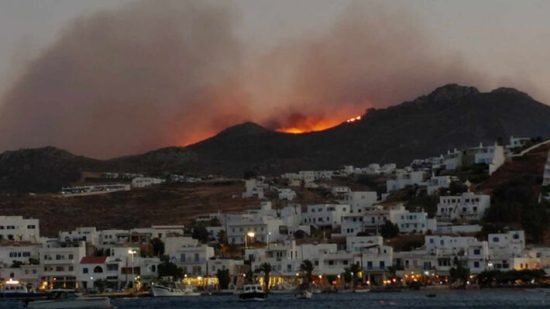 Χωρίς ενεργό μέτωπο η πυρκαγιά στη Σέριφο