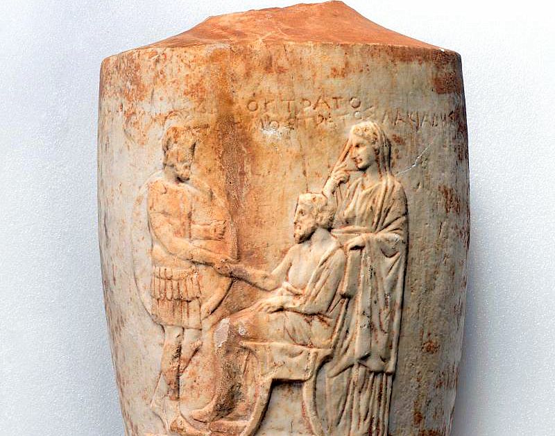 Μαρμάρινη επιτύμβια λήκυθος του 4ου π.Χ. αιώνα