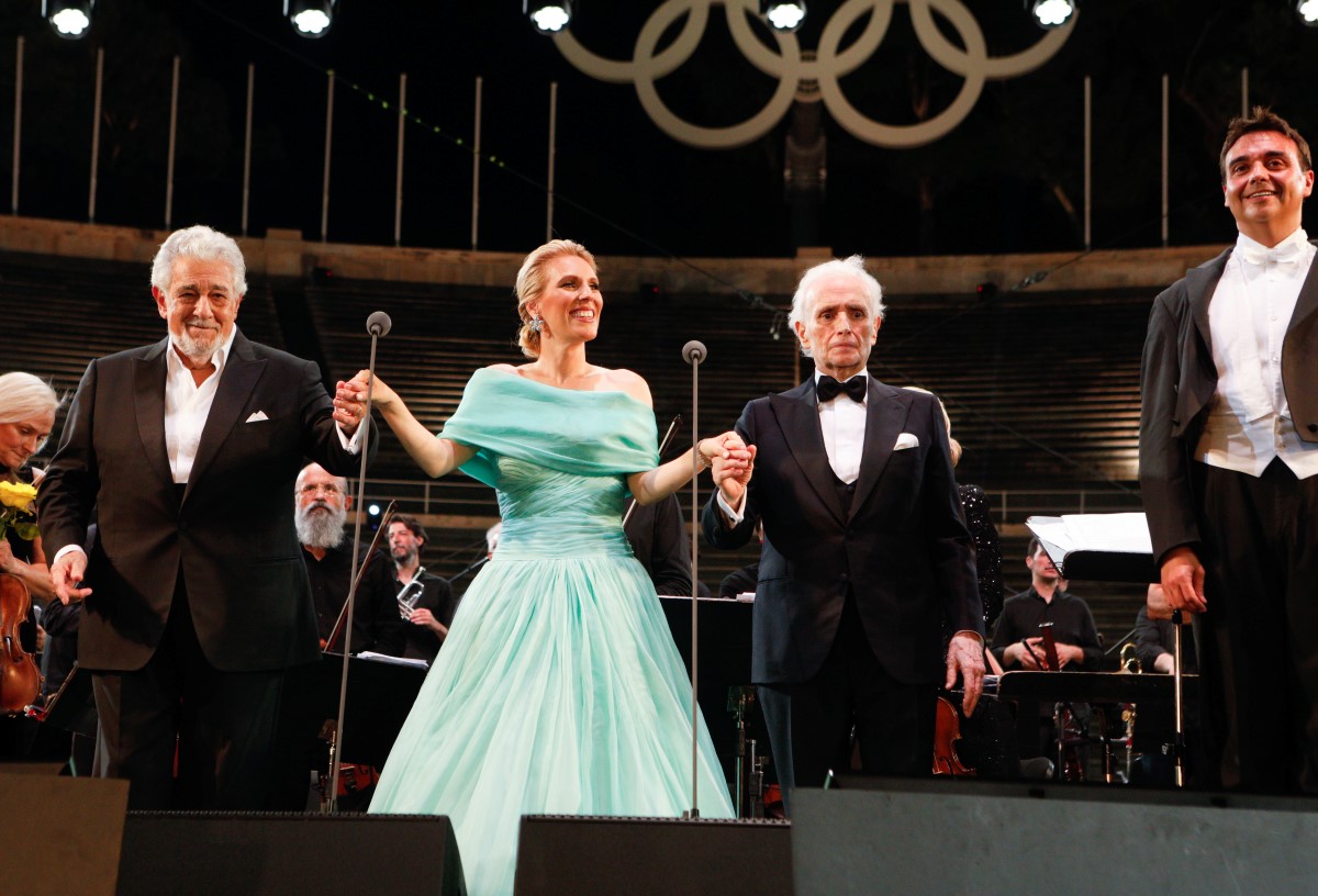 Οι δύο θρύλοι της Οπερας Placido Domingo και Jose Carreras με την Χριστίνα Πουλίτση και τον Μαέστρο Jordi Bernacer αποθεώνονται από το κοινό