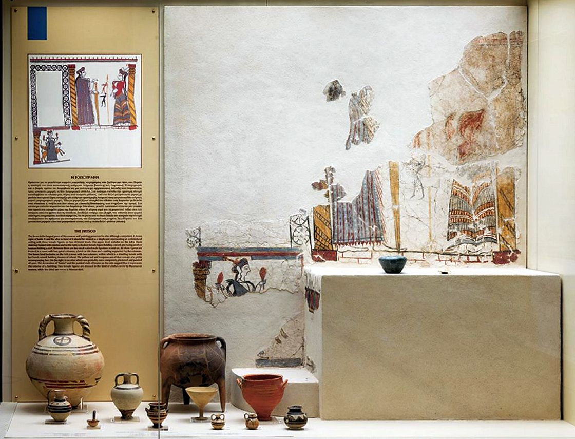 Η Τοιχογραφία των Μυκηνών με βωμό, γυναικείες και ανδρικές μορφές (1250-1180 π.Χ.) φωτ. Σωκράτης Μαυρομμάτης