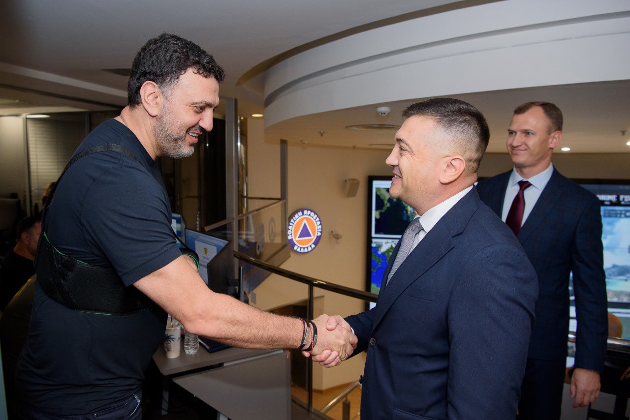 ο υπουργός Κλιματικής Κρίσης και Πολιτικής Προστασίας, Βασίλης Κικίλιας με τον υπουργό Εσωτερικών της Μολδαβίας, Adrian Efros