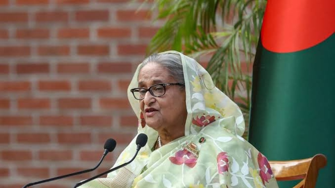 Η πρωθυπουργός του Μπανγκλαντές Σέιχ Χασίνα παραιτήθηκε