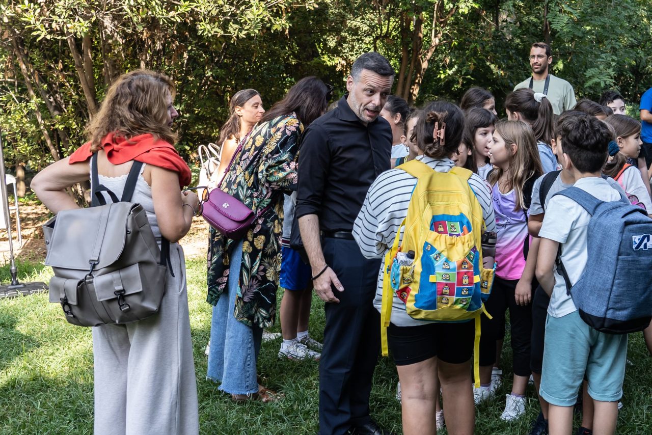 Ο δήμαρχος Αθηναίων Χάρης Δούκας στη δράση για την προώθηση της κυκλικής οικονομίας σε παιδιά