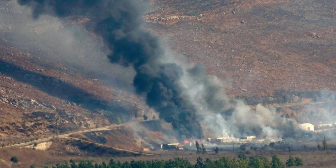 Ισραηλινό πλήγμα στον Λίβανο - Πηγή: AP