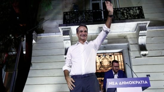 Μητσοτάκης στη Ρηγίλλης: Η Νέα Δημοκρατία δεν κοιτά ούτε αριστερά, ούτε δεξιά, παρά μόνο μπροστά