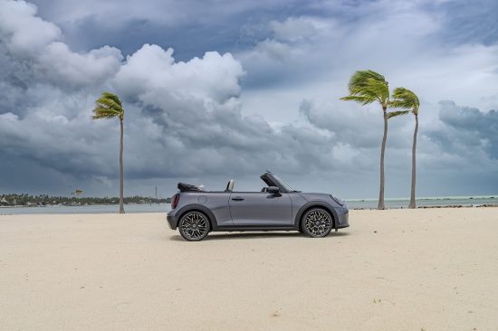 Mini Cabrio: Always Open!