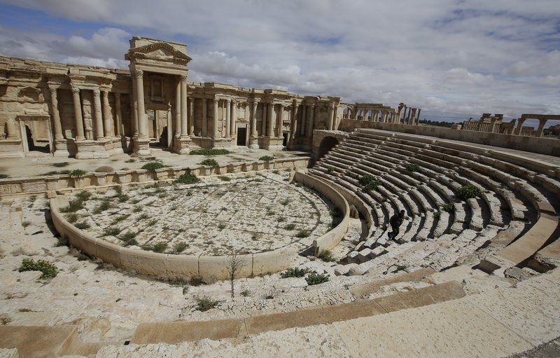 Το ρωμαϊκό θέατρο πριν τις καταστροφές