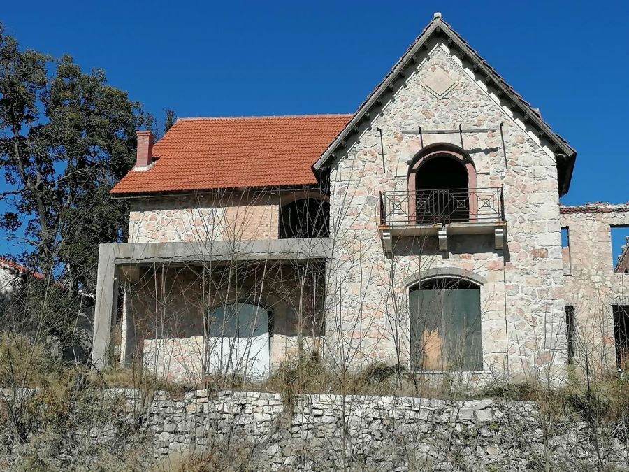 Υπασπιστήριο, υφιστάμενη κατάσταση